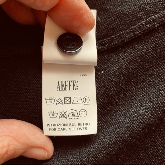 Moschino XS/Sm black conductor bear sweater pure wool. - Picture 8 of 10